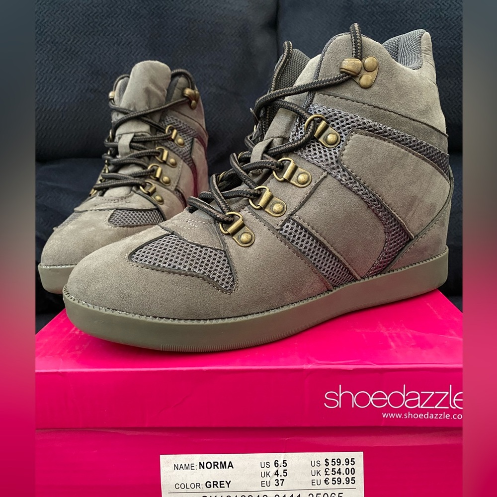 Size 6.5 Women Boots